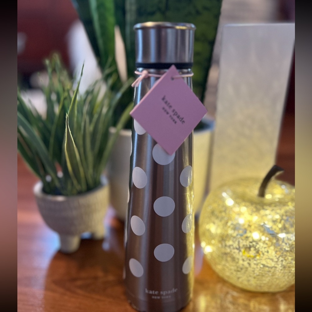 🌸 Kate Spade ♠️ Water Bottle, Stainless steel. Brand New Never Used.